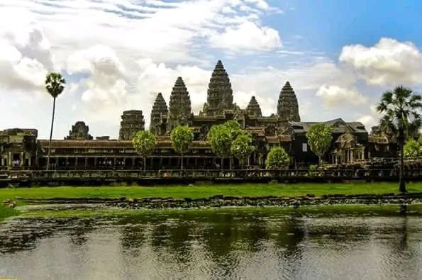1 Day Tours: Angkor Wat, Ankor Thom and Sunset at Bakheng Mountain