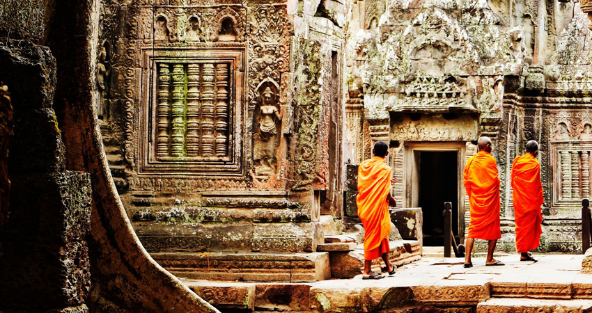 Full-day Small-Group Angkor Wat Tour from Siem Reap