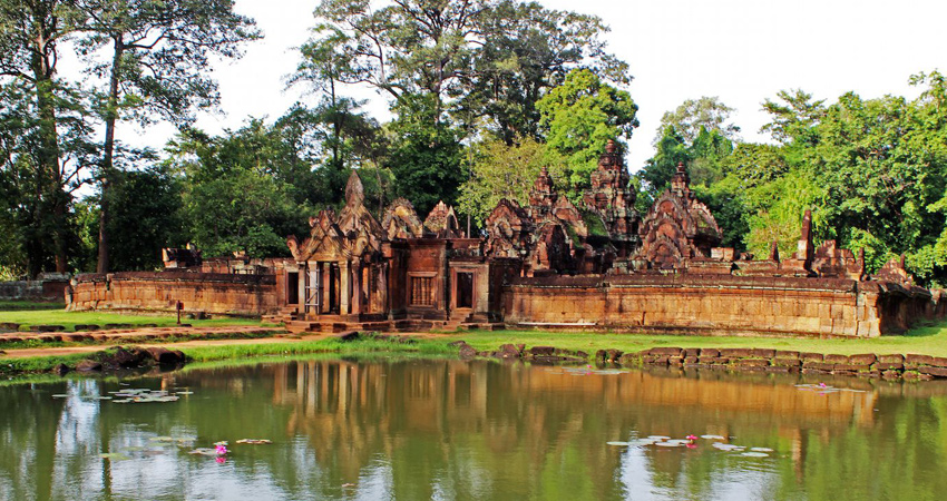 3-Day Majestic Angkor Wat, Siem Reap and Tonle Sap Lake Tour