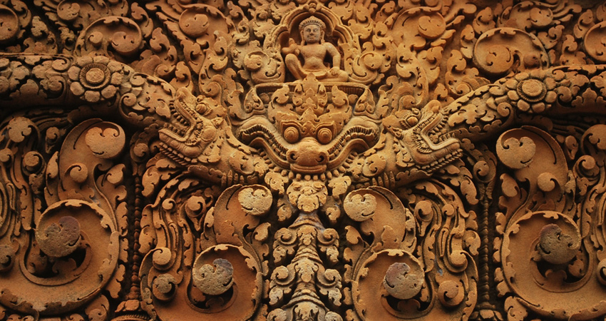 Angkor Wat and Banteay Srei private day tour