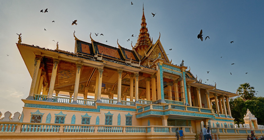 Phnom Penh Small Group City Tour, Silver Pagoda,Genocide Museum, Killing Fields